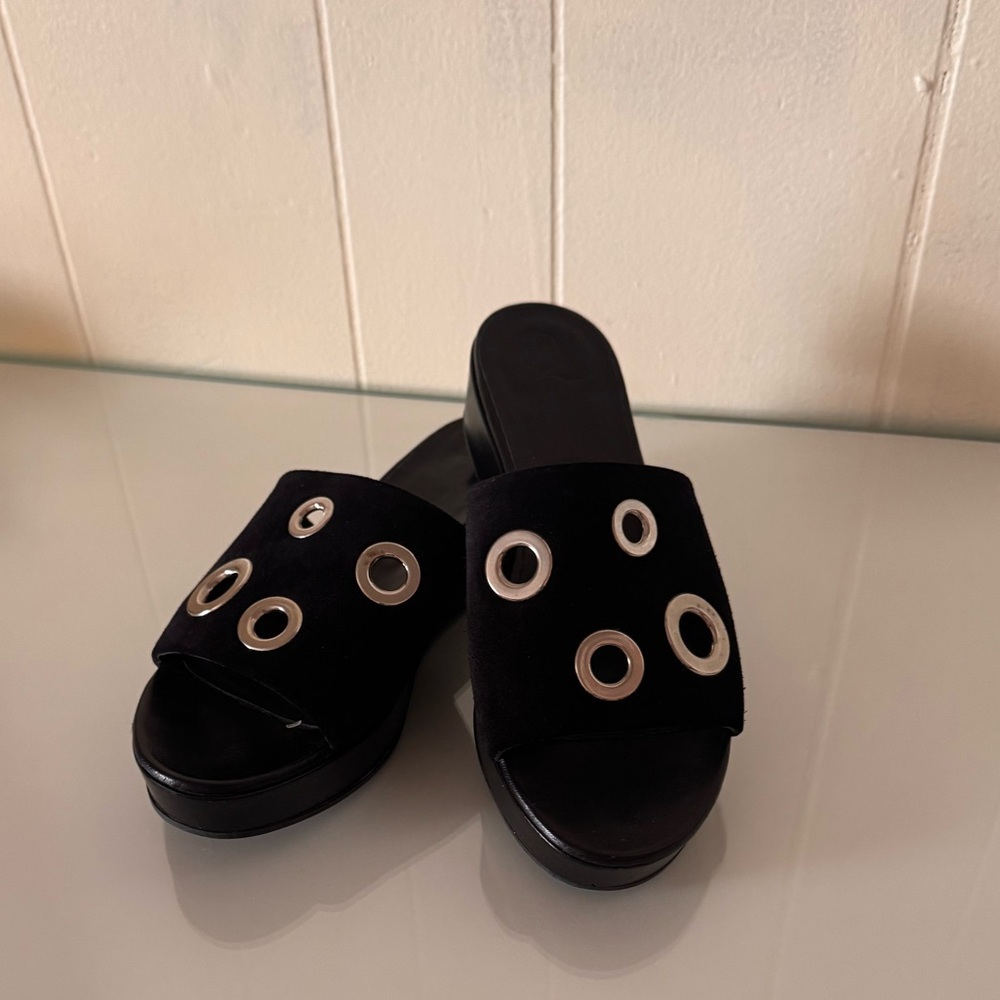 Alexander McQueen Q Black Velvet Slide Mules with Silver Eyelets